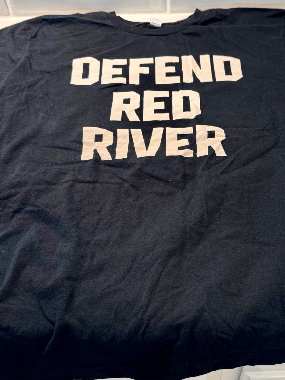Defend Red River / Stubb’s BBQ Austin shirt - Picture 2 of 4